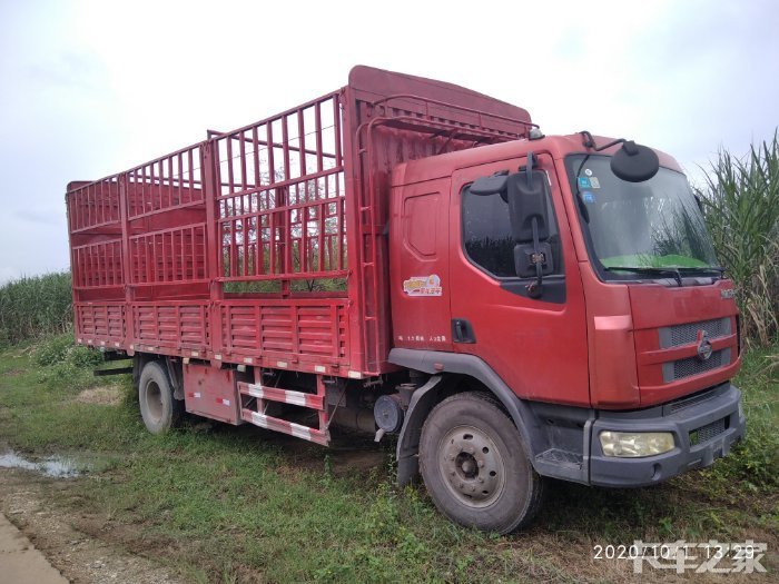 东风柳汽609m3六缸发动机八挡6.8米箱