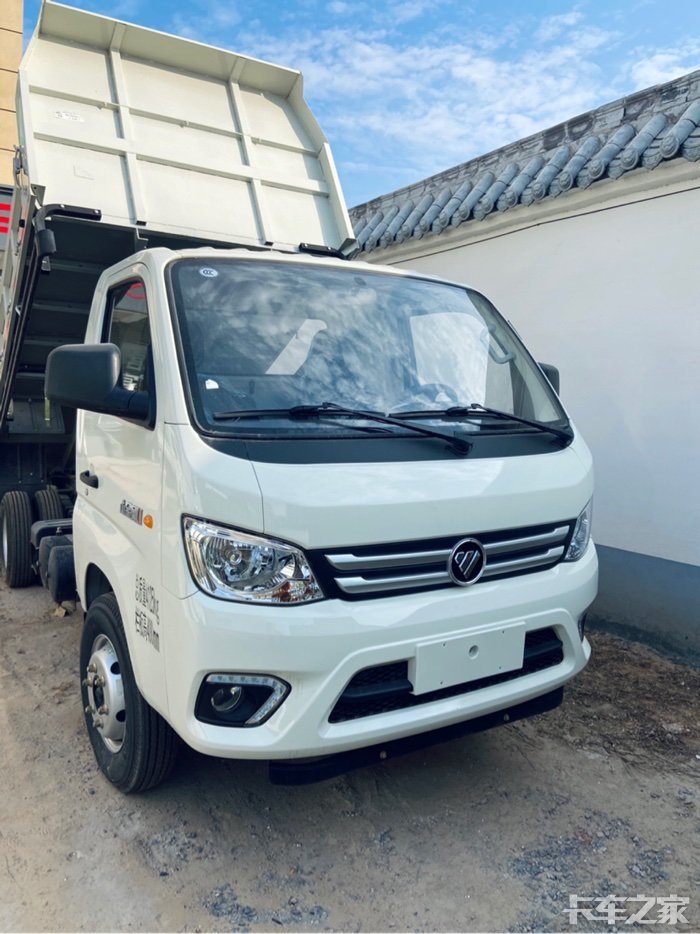 福田小金刚自卸车
