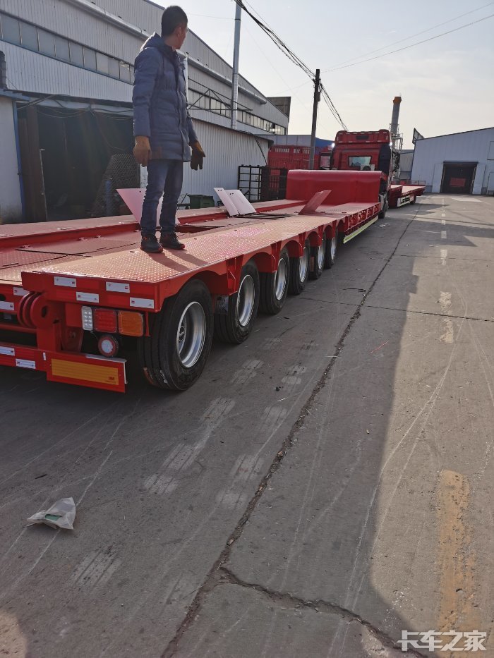 六桥带抽拉大件运输半挂车