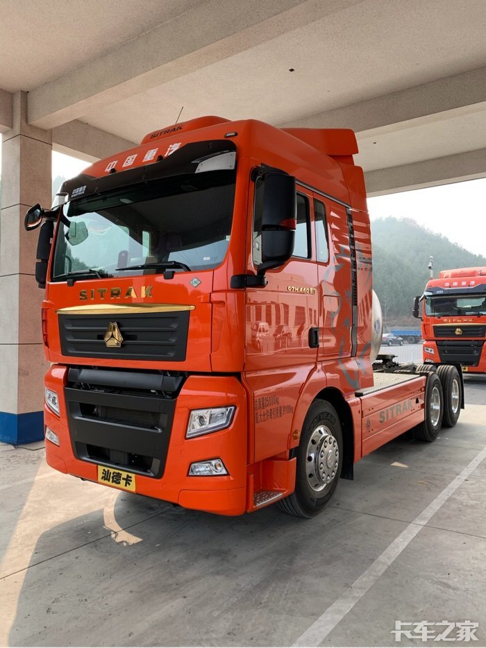 汕德卡lng440国六发动机声音大