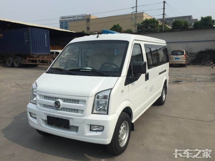 東風小康七座客車新能源純電動麵包車