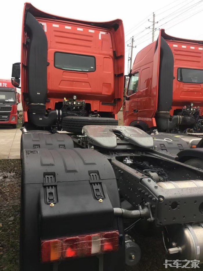 全新豪沃t7460搭配曼技术11升发