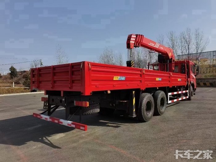 国六东风t5后八轮随车吊