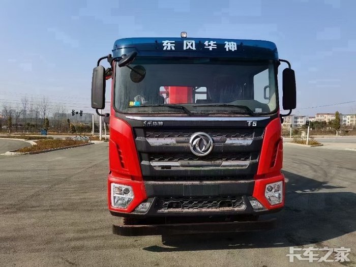 国六东风t5后八轮随车吊