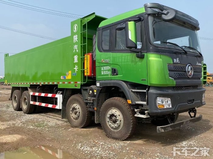 德龙x3000    八米  460马力进口油缸渣土车如何?