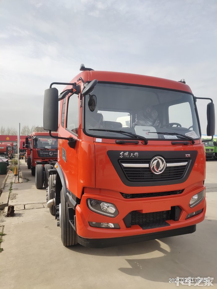 天锦载货 180马力   245 马力.