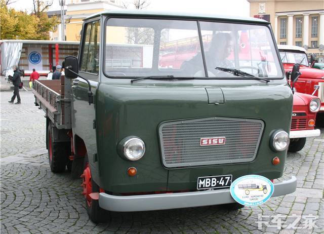 西苏sisu的长头平头卡车