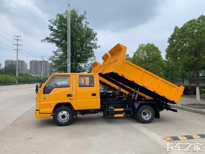 国六江铃窄体双排座自卸车图片介绍