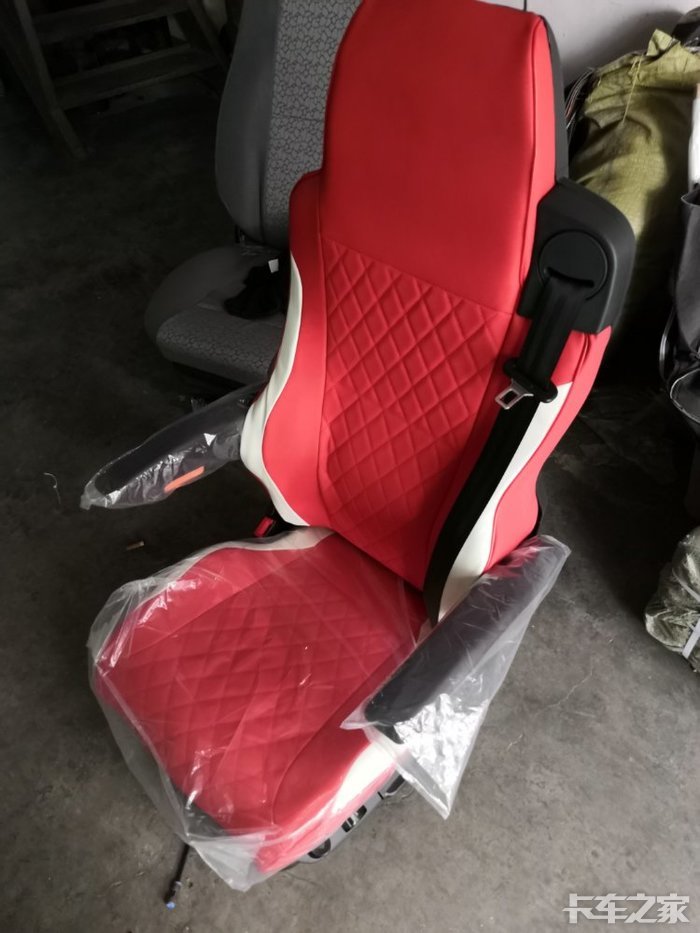 汕德卡航空座椅