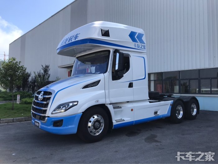 2款乘龙t7房车你更喜欢哪一个