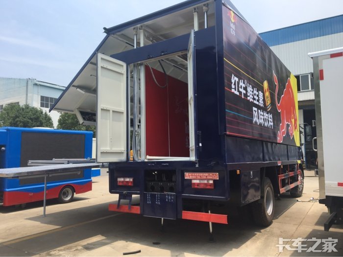 中大型 流动舞台车!