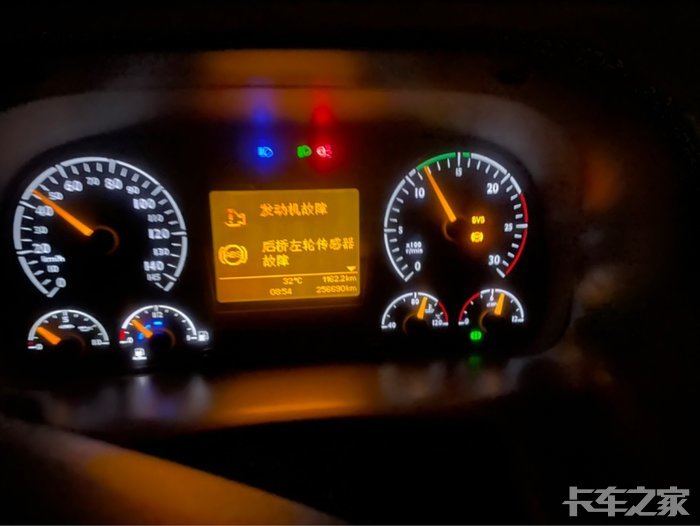 欧曼gtl超能版svs故障灯一会亮一