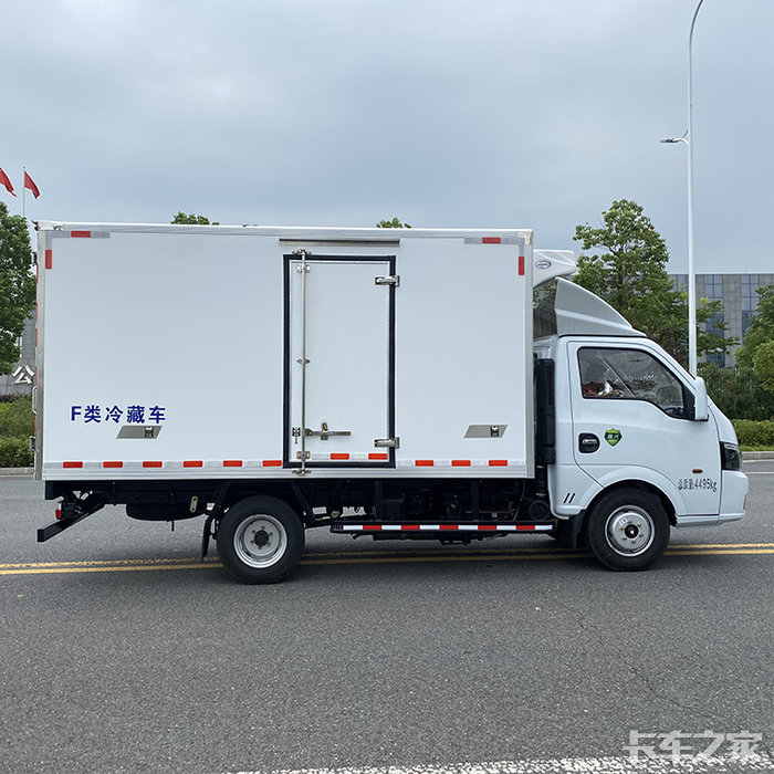 城市配送蓝牌小卡东风途逸冷藏车