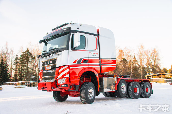 超级强悍的sisu西苏300吨大件牵引车再次登场