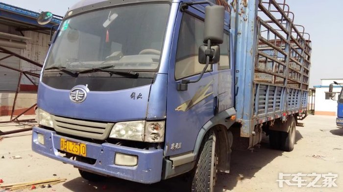 解放单机赛龙经典款非常传统的车型