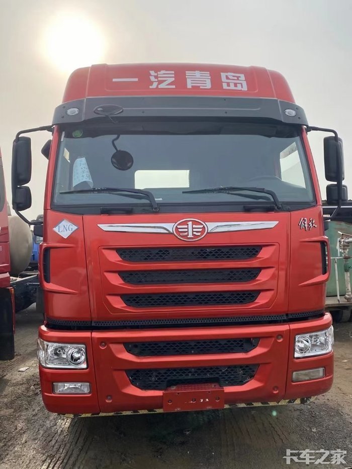 青汽解放天v430国六天然气车头