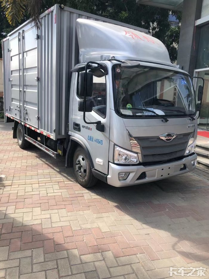 大神带你上车福田时代领航5轻卡界的天