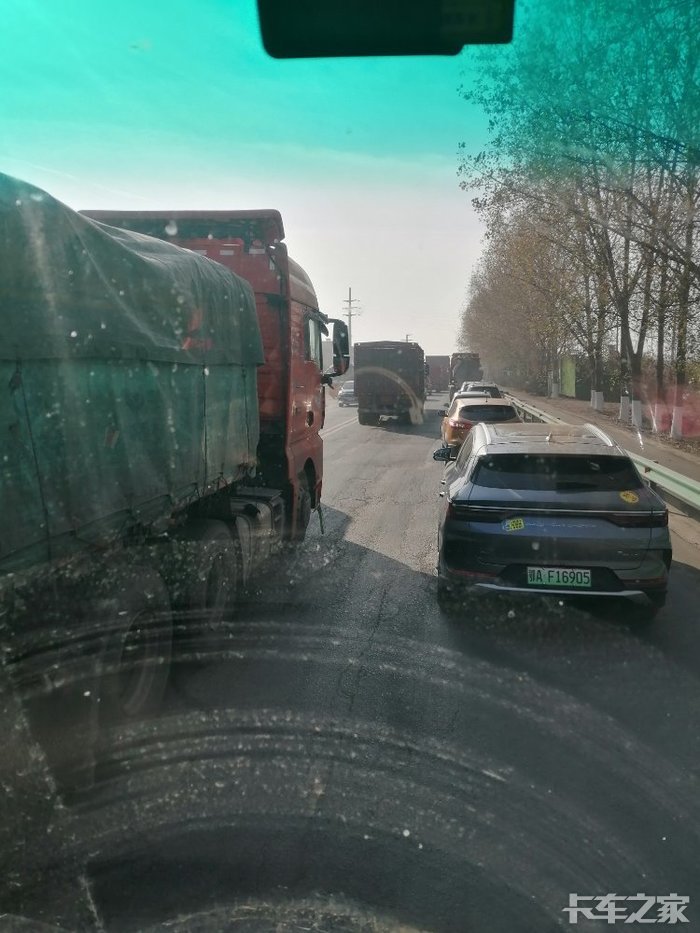 刚刚过107国道八一大桥一直堵车堵到