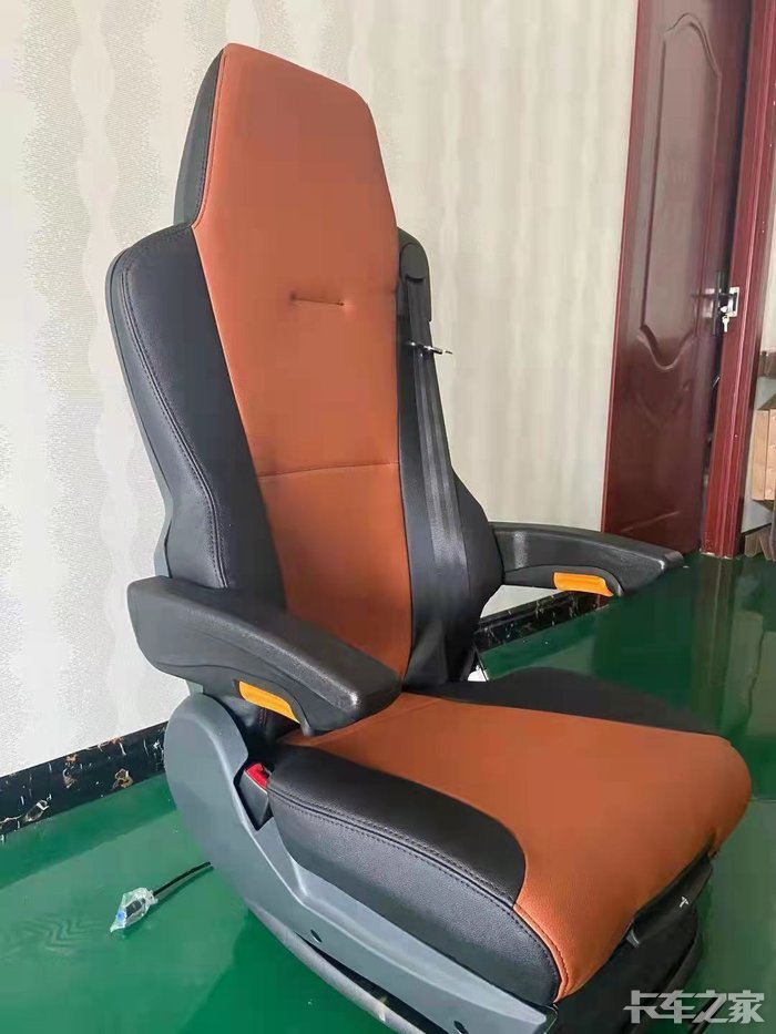 汕德卡航空精品座椅