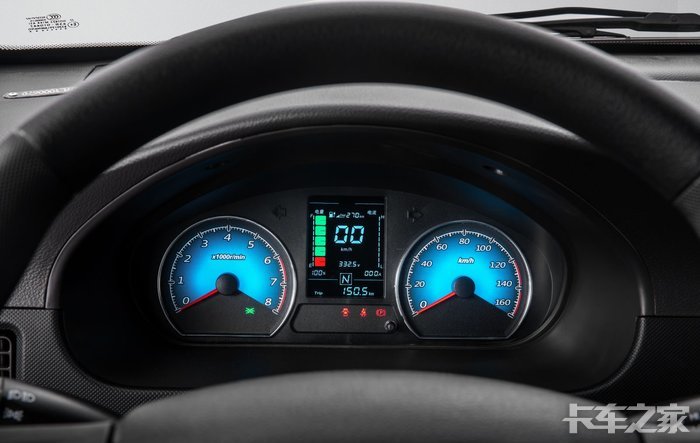 洛阳五菱新能源纯电动面包车ev50车辆详解