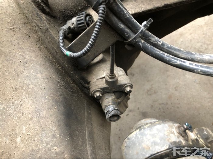 t7h差速锁插上去后有时,没按差速锁开关 _ 卡车之家论坛