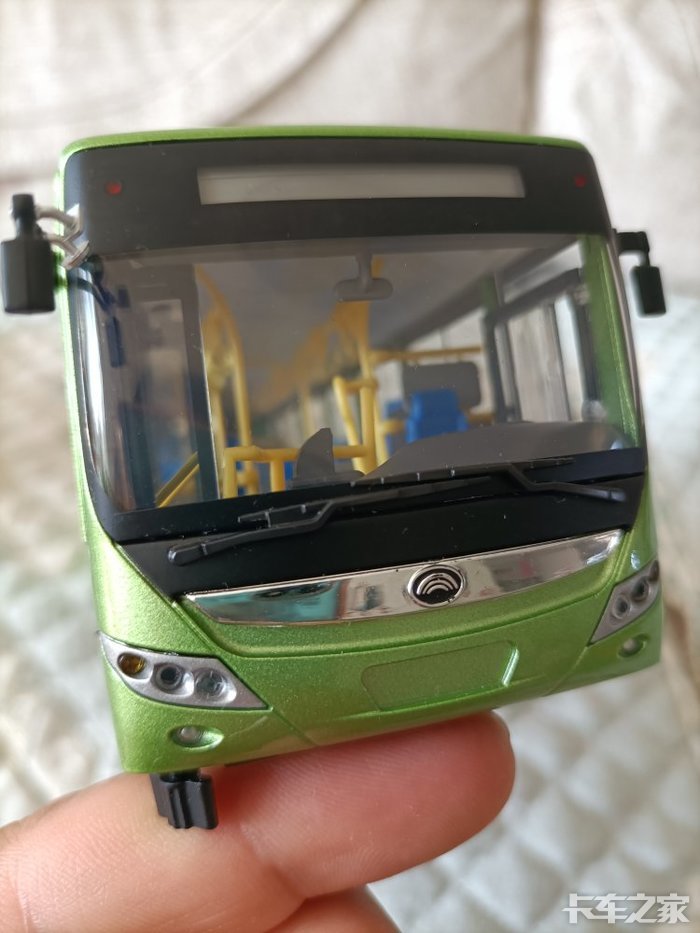 宇通e12纯电动公交模型详解
