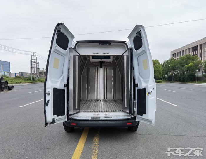 福特全顺面包疫苗冷链车面包冷藏市区随便进