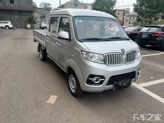 金杯t32双排座的小货车也可以很舒适