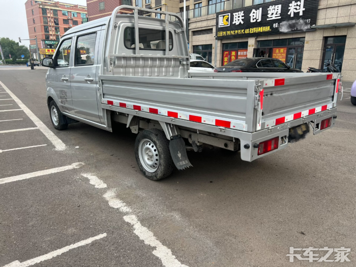 金杯t32双排座的小货车也可以很舒适
